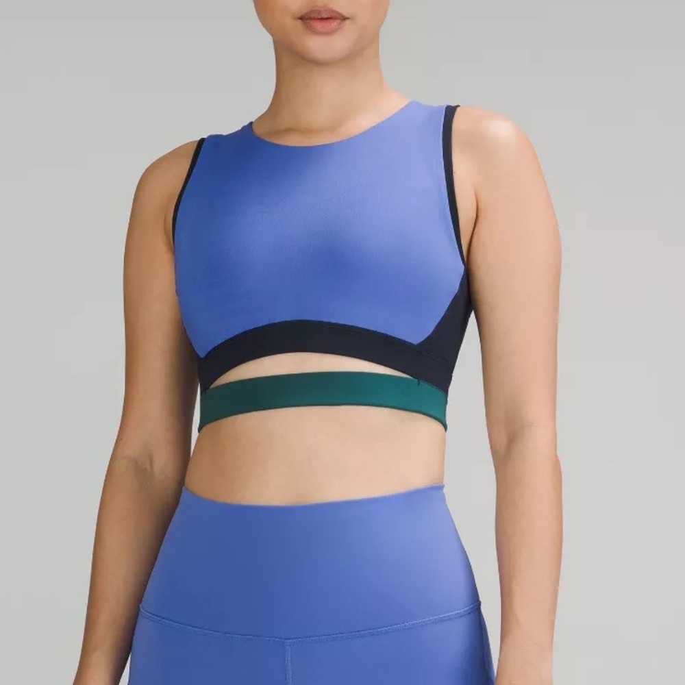 Lululemon Athletica High-Neck Square-Back Train Bra Medium Support, B/C Cup, 12